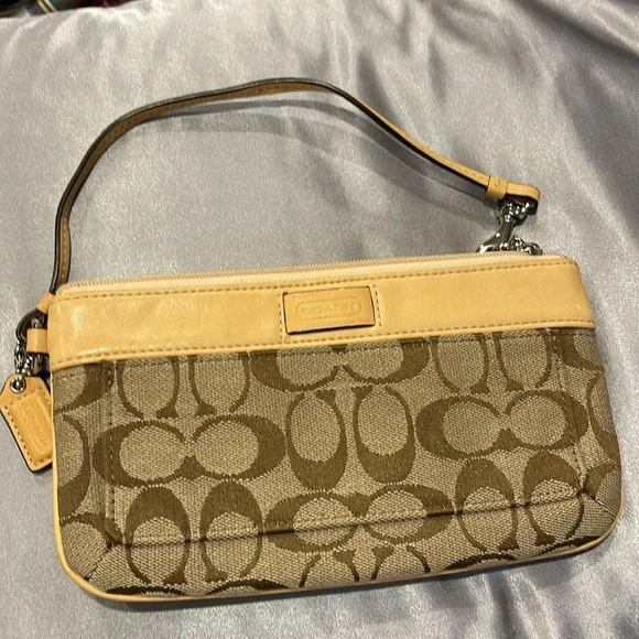 Coach Signature Wristlet - Picture 3 of 12